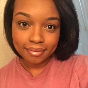 Meet your Posher, Alexis